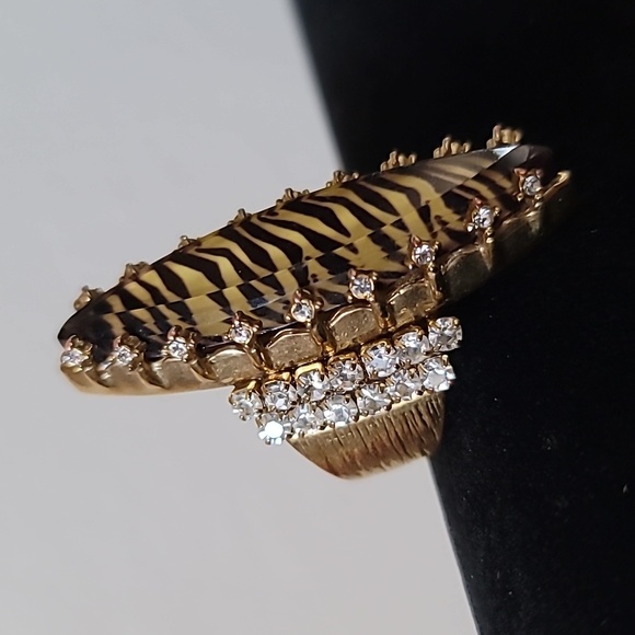 Vintage BETSEY JOHNSON Hollywood Glam Collection Tiger Stripe Cocktail Ring. 7.5 - Picture 5 of 8